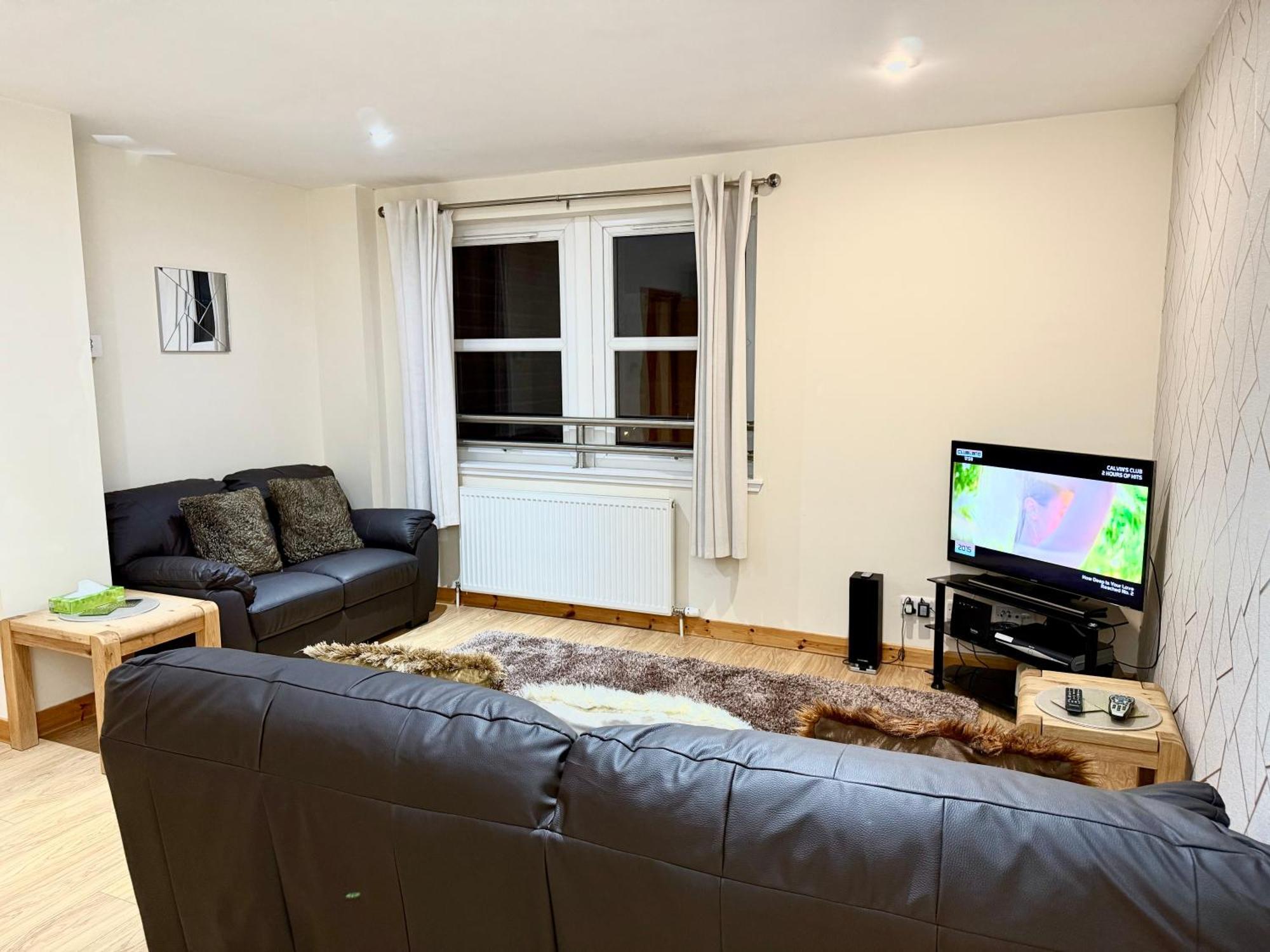 Azim&Suzi's city centre apartment Inverness Exterior foto