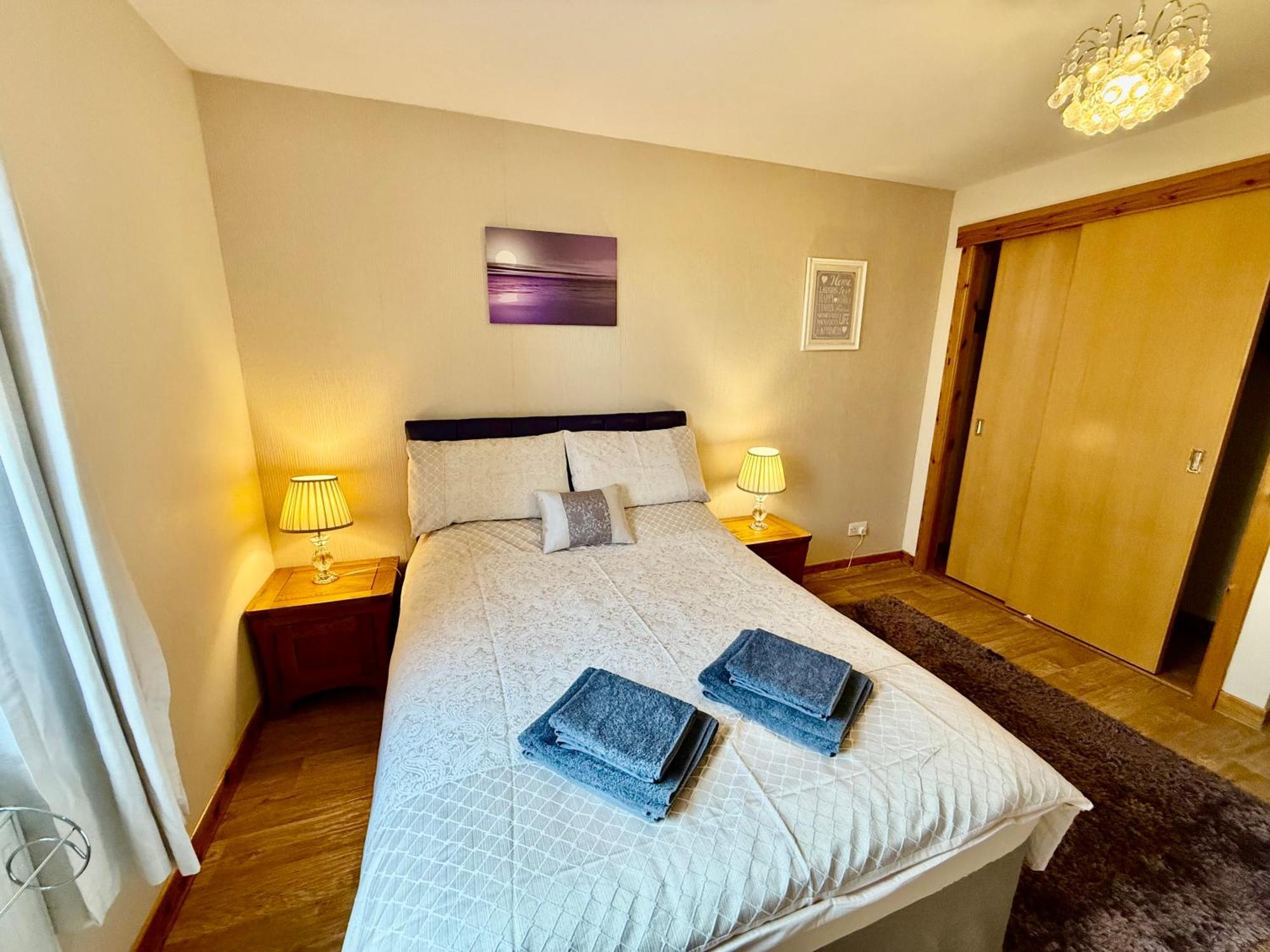 Azim&Suzi's city centre apartment Inverness Exterior foto
