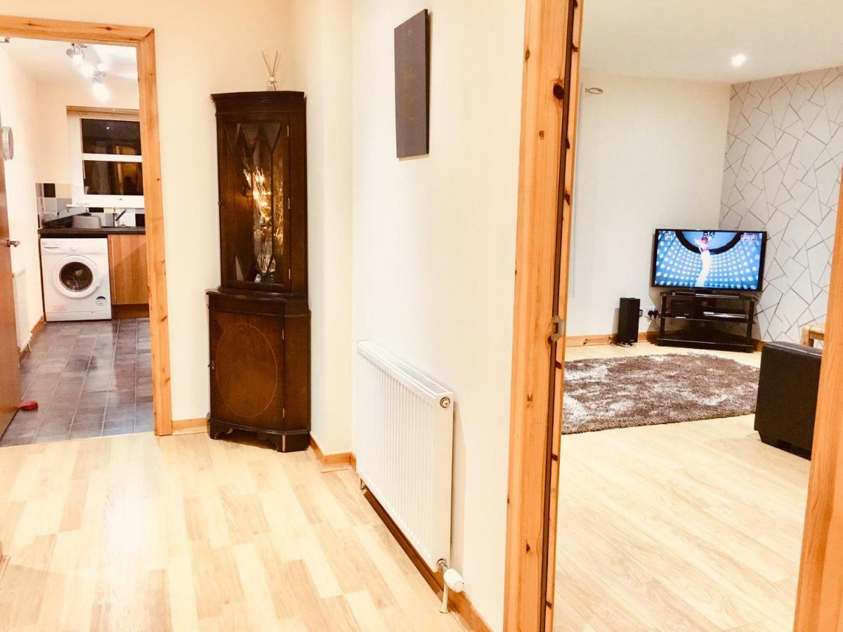 Azim&Suzi's city centre apartment Inverness Exterior foto