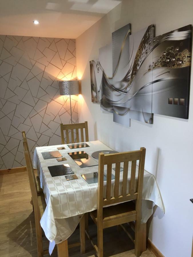 Azim&Suzi's city centre apartment Inverness Exterior foto