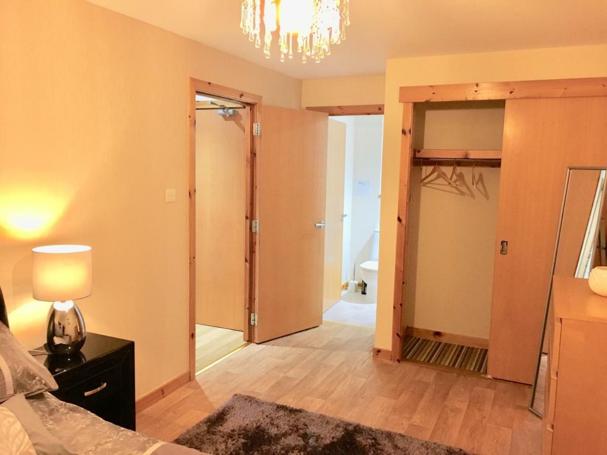Azim&Suzi's city centre apartment Inverness Exterior foto