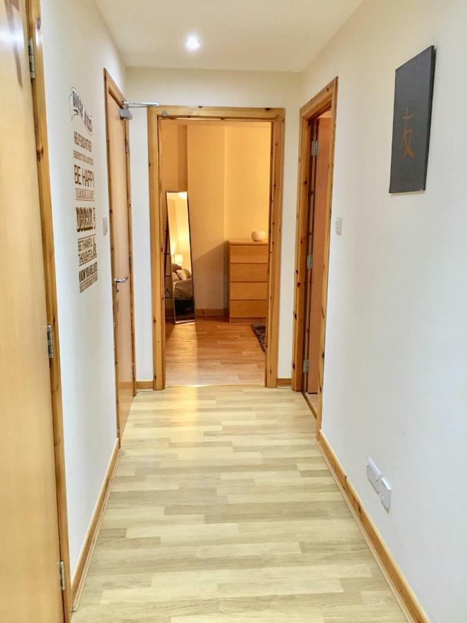 Azim&Suzi's city centre apartment Inverness Exterior foto